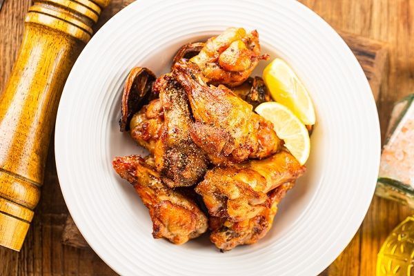 Pollo al ajillo casero tradicional
