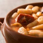 Plato de fabada de asturiana en olla express