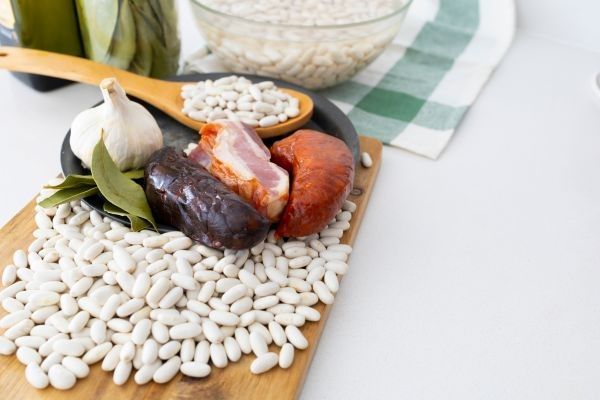 Ingredientes para la fabada asturiana