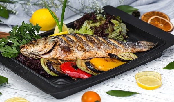 Lubina al horno con verduras