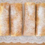 Cuatro casadielles astuarianas sobre un tapete blanco