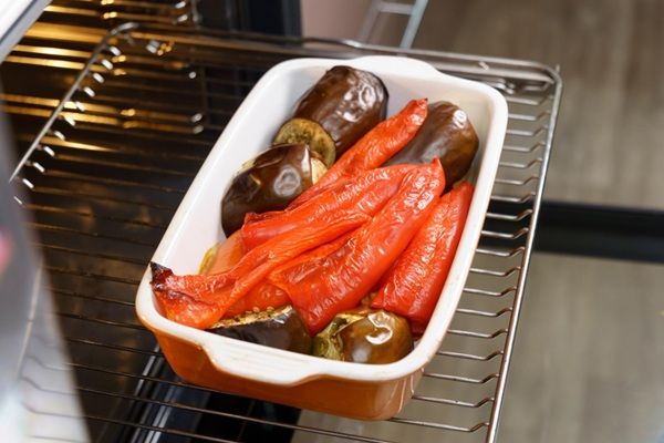 Escalivada en bandeja de horno