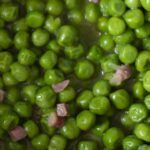 Guisantes con jamón y cebolla de la abuela