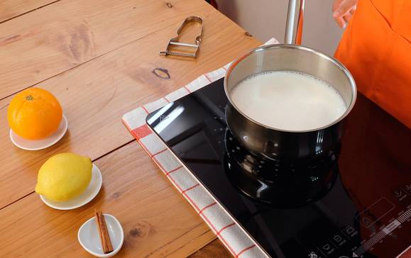 CTIS0449-receta-crema-catalana-paso1_desktop_step