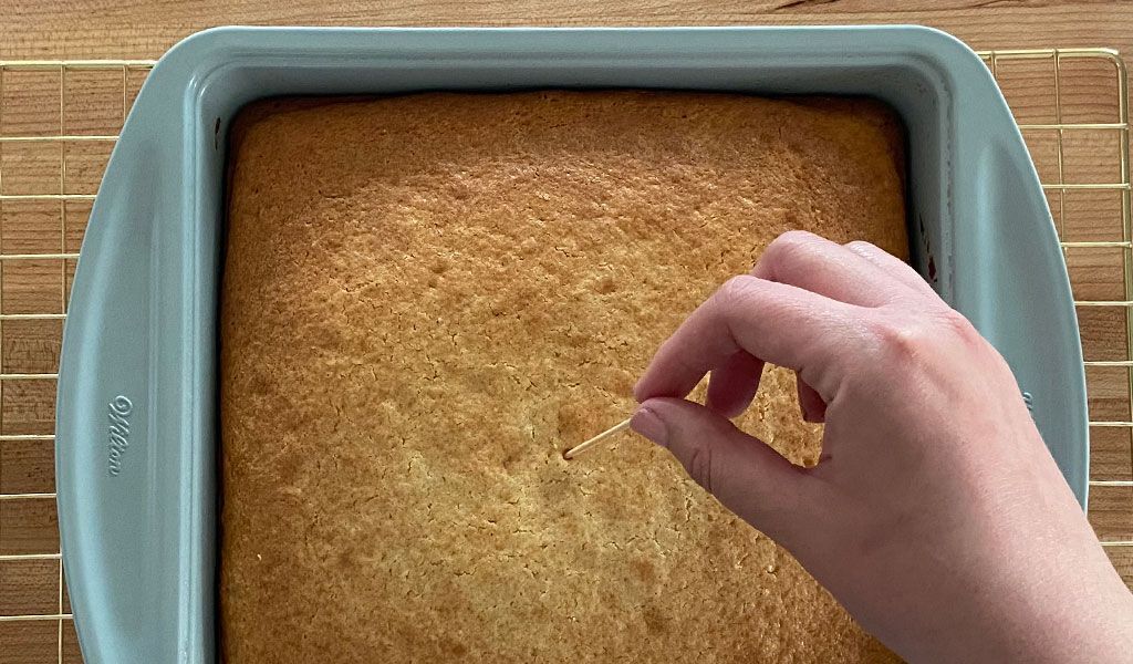 Lemon-Cake-Step-8-Bake-cake