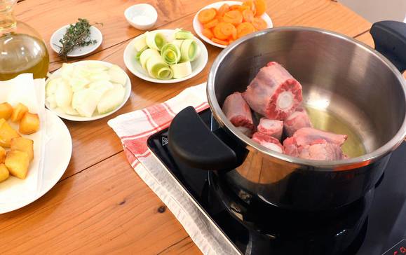 CTIS0420-receta-rabo-de-toro-al-vino-tinto-paso3_desktop_step