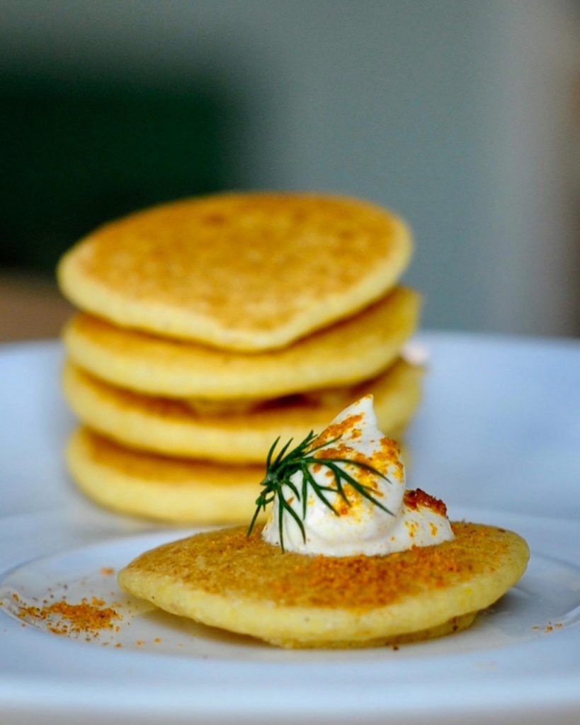 Easy-One-Bite-Vegan-Gluten-Free-Blini-with-Curried-Sour-Cream-Appetizer
