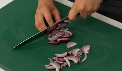 Greek salad step 4