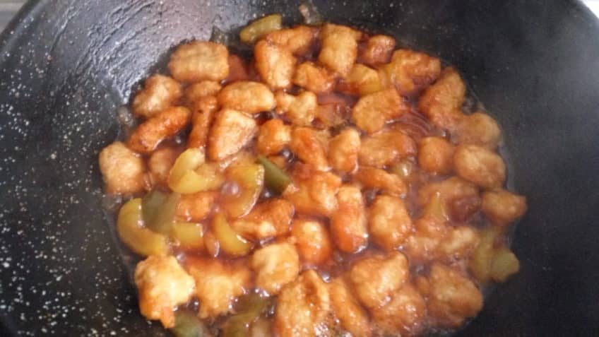 receta-de-pollo-agridulce-incorporar-trozos-de-pollo-848×477
