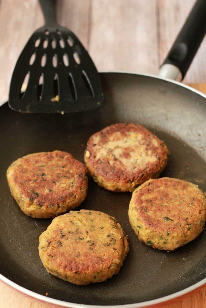 Vegan-Chickpea-Burgers-4