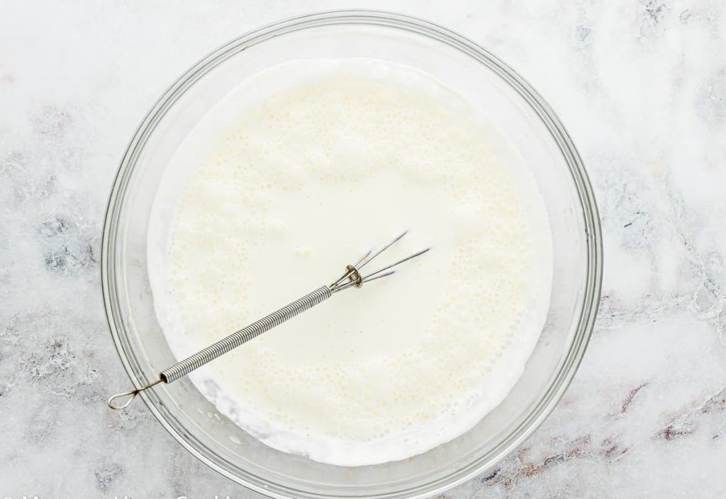 How-to-Make-Sour-Cream-at-Home-step-by-step-2