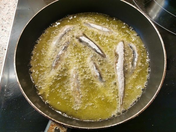 hacer-boquerones-fritos
