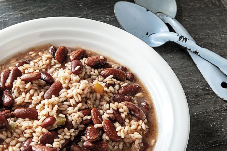 moros-y-cristianos-arroz-con-frijoles-1552557335 (1)