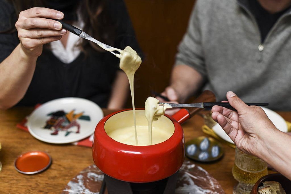 19843807_web1_Fondue-1