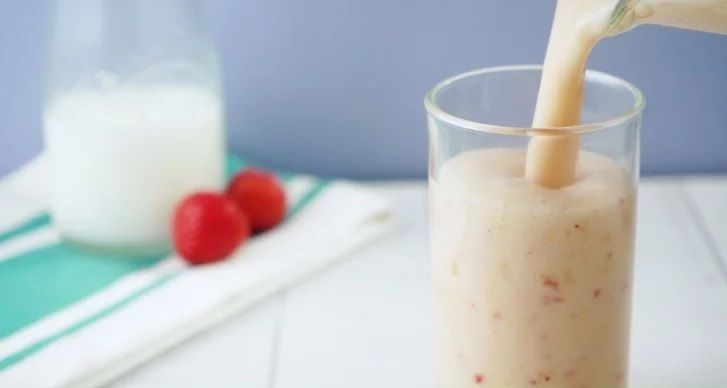 aid55715-v4-728px-Make-a-Strawberry-Smoothie-Step-34-Version-5