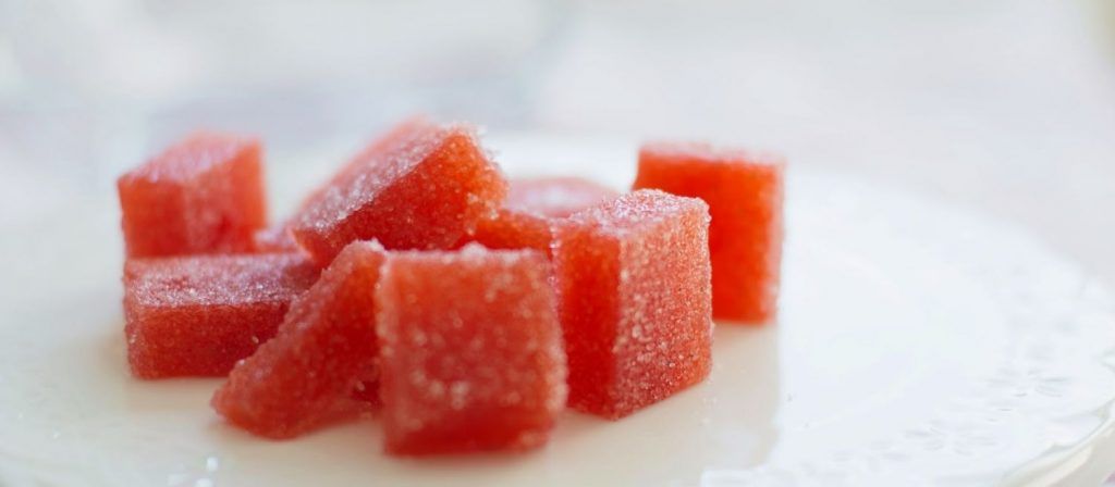 Como-hacer-unas-gominolas-caseras-de-fruta-natural-2-1-1024×448