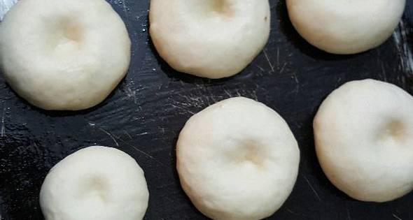 foto-del-paso-14-de-la-receta-pletzalej-pancitos-judios-de-cebolla