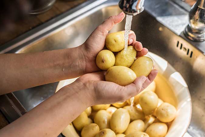 2-Lavar-las-patatas-1