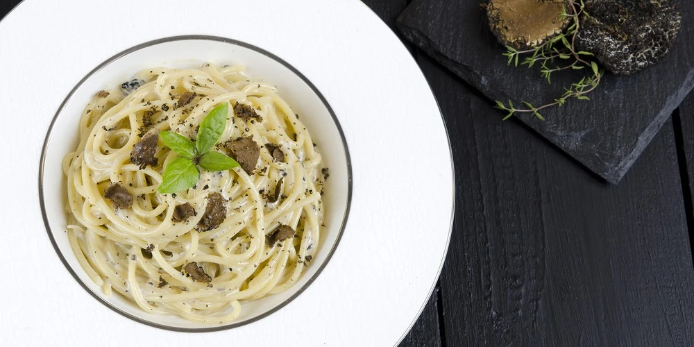 pasta-con-salsa-de-trufa-1 (2)