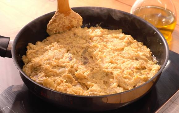 CTIS0278-Tortilla_de_patata_vegana_sin_huevo-_paso_4_desktop_step