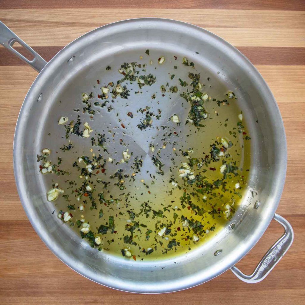 saute-pan-10