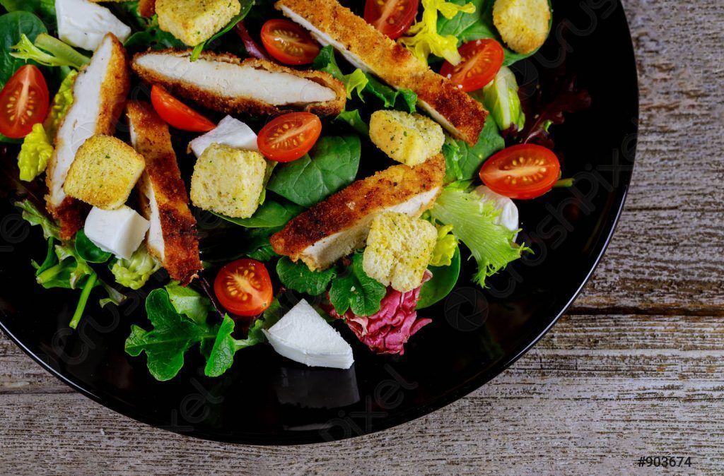 chicken-salad-with-cherry-tomatoes-903674
