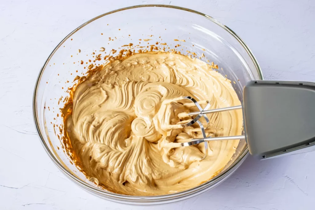 crema-de-cafe-batida-y-consistente