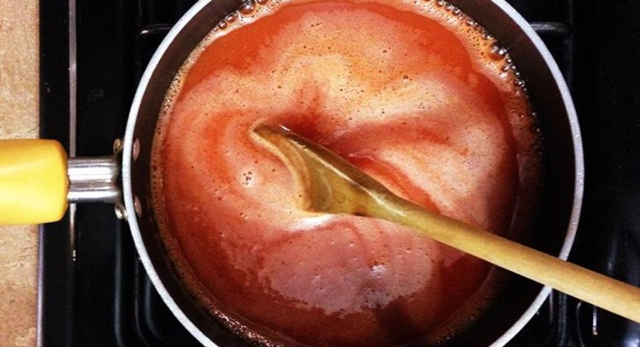 pure-de-tomate-hirviendo-en-olla-axion-780×435
