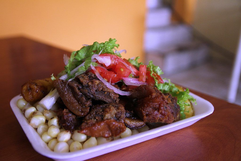 CUENCA_-_CIUDAD_-_GENTE_-_GASTRONOMÍA_(18136357868)