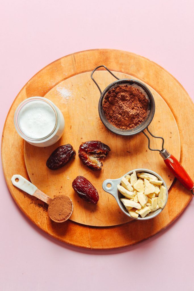 1650071304_834_Naturally-Sweetened-Vegan-Chocolate-Mousse