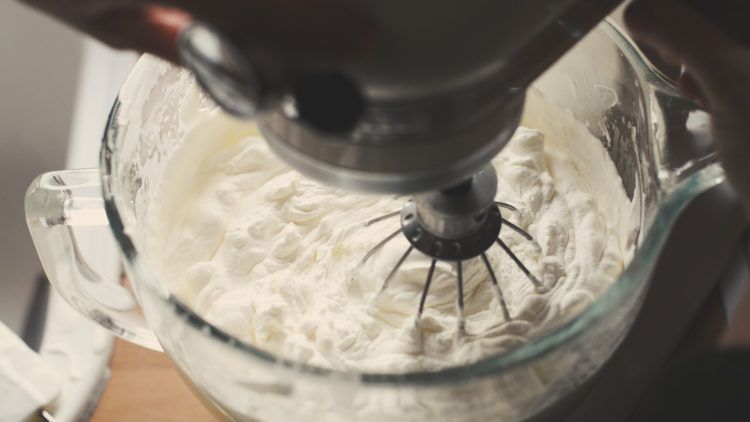 receta-como-hacer-nata-montada-casera-e1551872932694