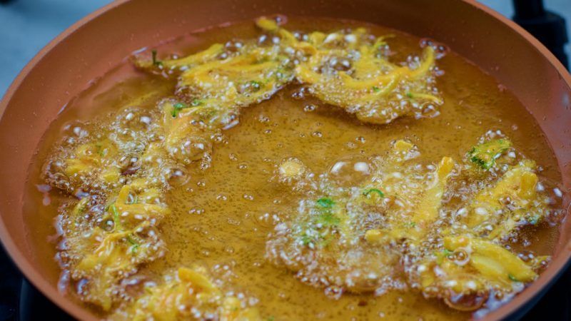 kanda-bhaji-recipe-step3-800×450