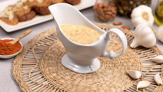 salsa_almendras_640x360