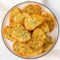 air-fryer-garlic-bread-8