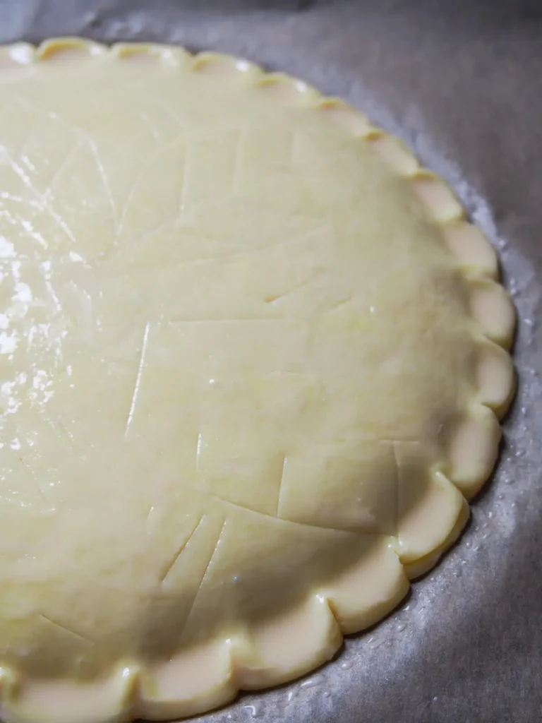 brushed-scored-galette-des-bois-king-cake.