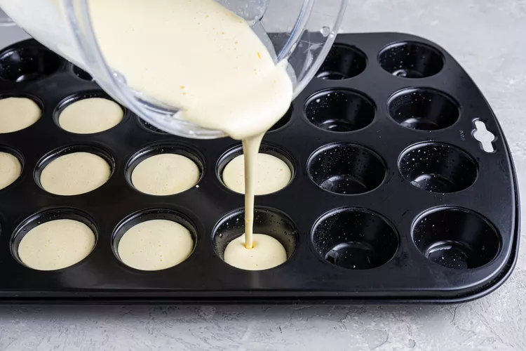 Simply-Recipes-Brazilian-Cheese-Bread-METHOD-3-84766fdad8774f62b35d6a5c7fcb2e7b