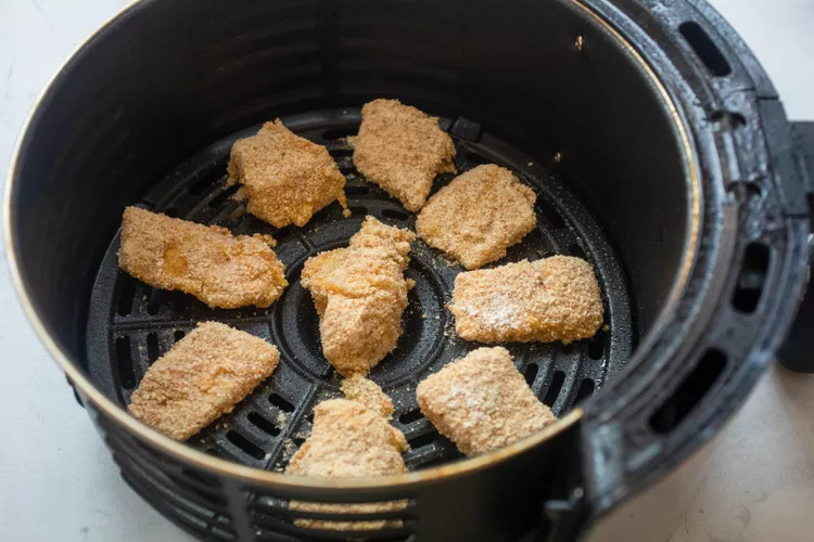 Simply-Recipes-Air-Fryer-Chicken-Nuggets-METHOD-3-579c942099294d2496b5363db66e141b