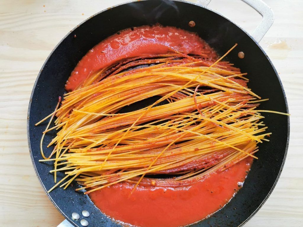 Spaghetti-allAssassina-Assassins-Spaghetti-from-Puglia-11