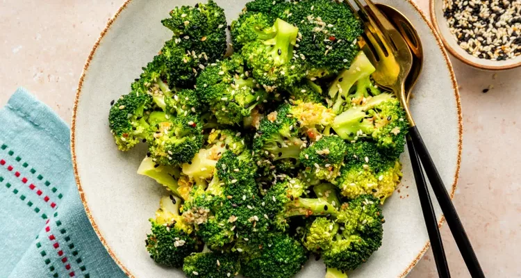 Brócoli en salsa de sésamo