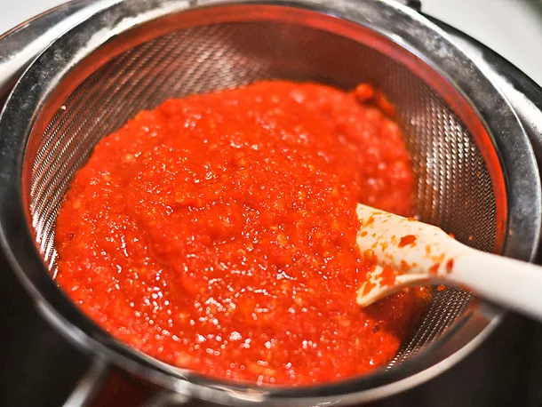 sriracha colador