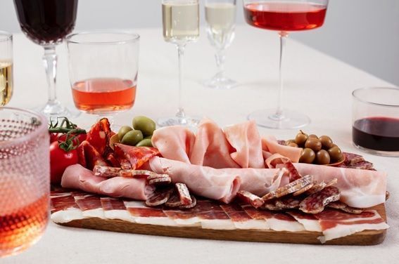 Plato con embutido y jamón